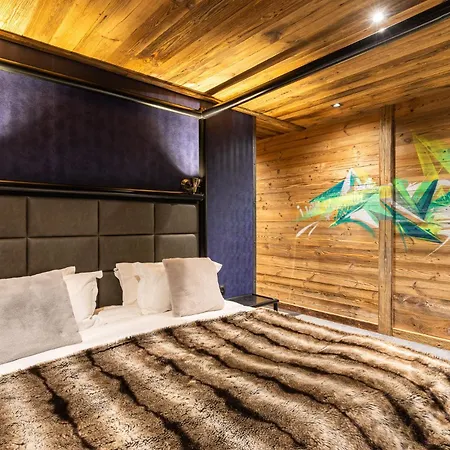 Chalet Black Diamond -